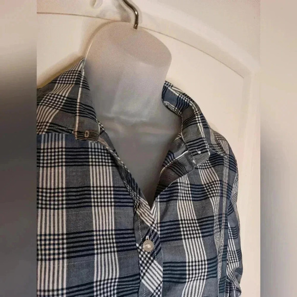 2/$30 BANANA REPUBLIC Burnout Preppy Clueless plaid button up‎ (#892) - Picture 4 of 5